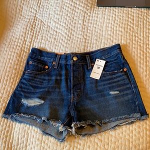 Levi’s 501 Button Fly Jean Shorts W28